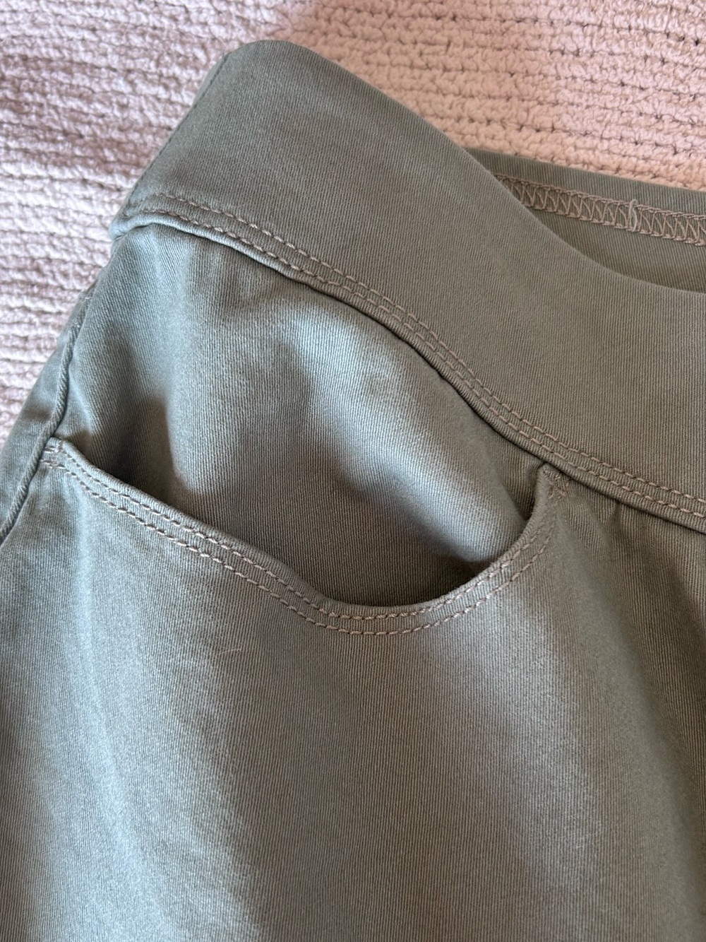 Gloria Vanderbilt All-around Slimming Effect pull on twill pants 14 olive - Picture 7 of 10